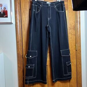 Junior's Size 15 Refuge Denim Black Jeans with Bold White Stitching